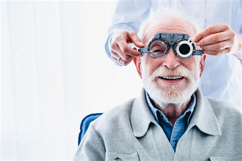 Unlock Better Vision with a Geriatric Optometrist for Presbyopia Treatment